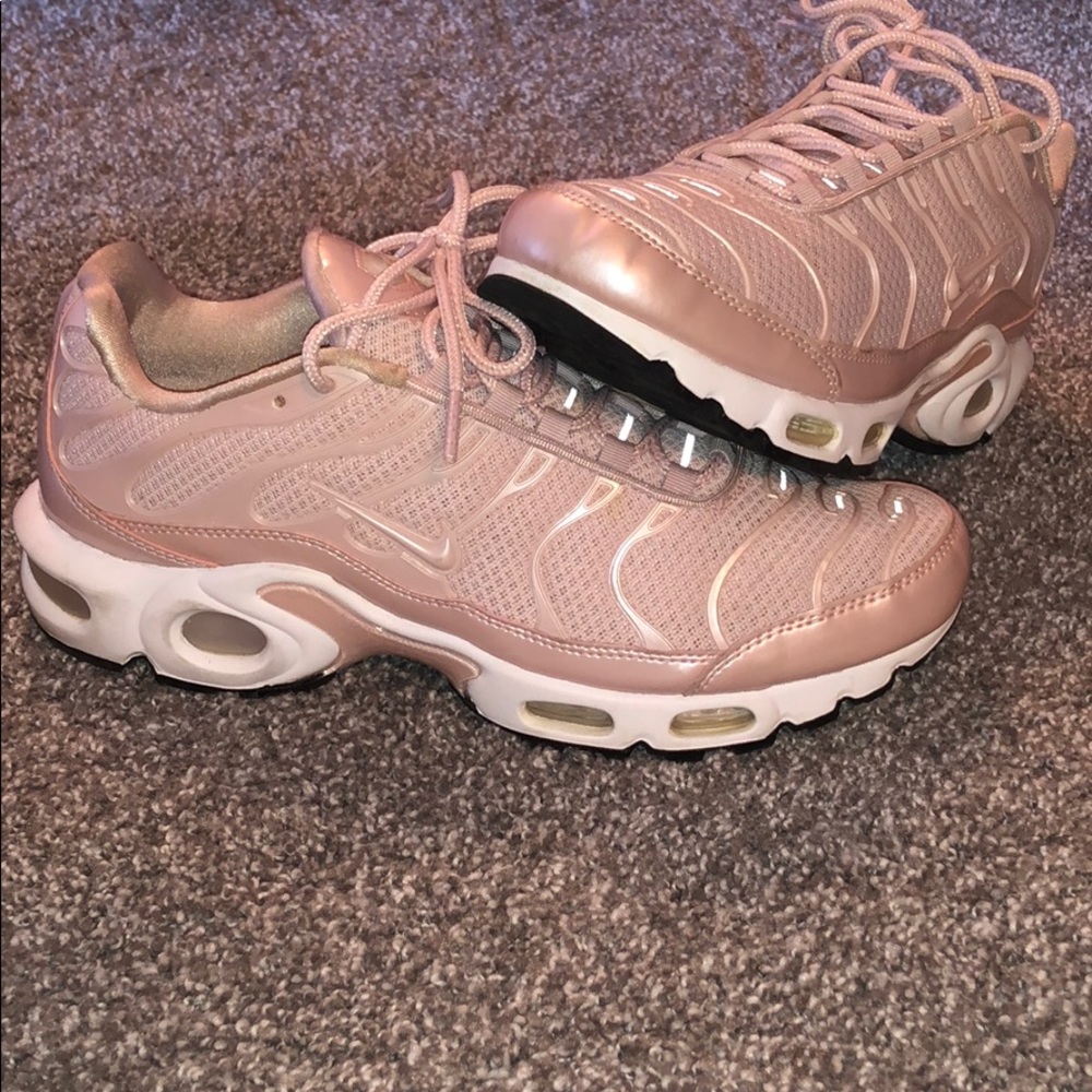 Frosted Pink Nike TN Air Max Plus